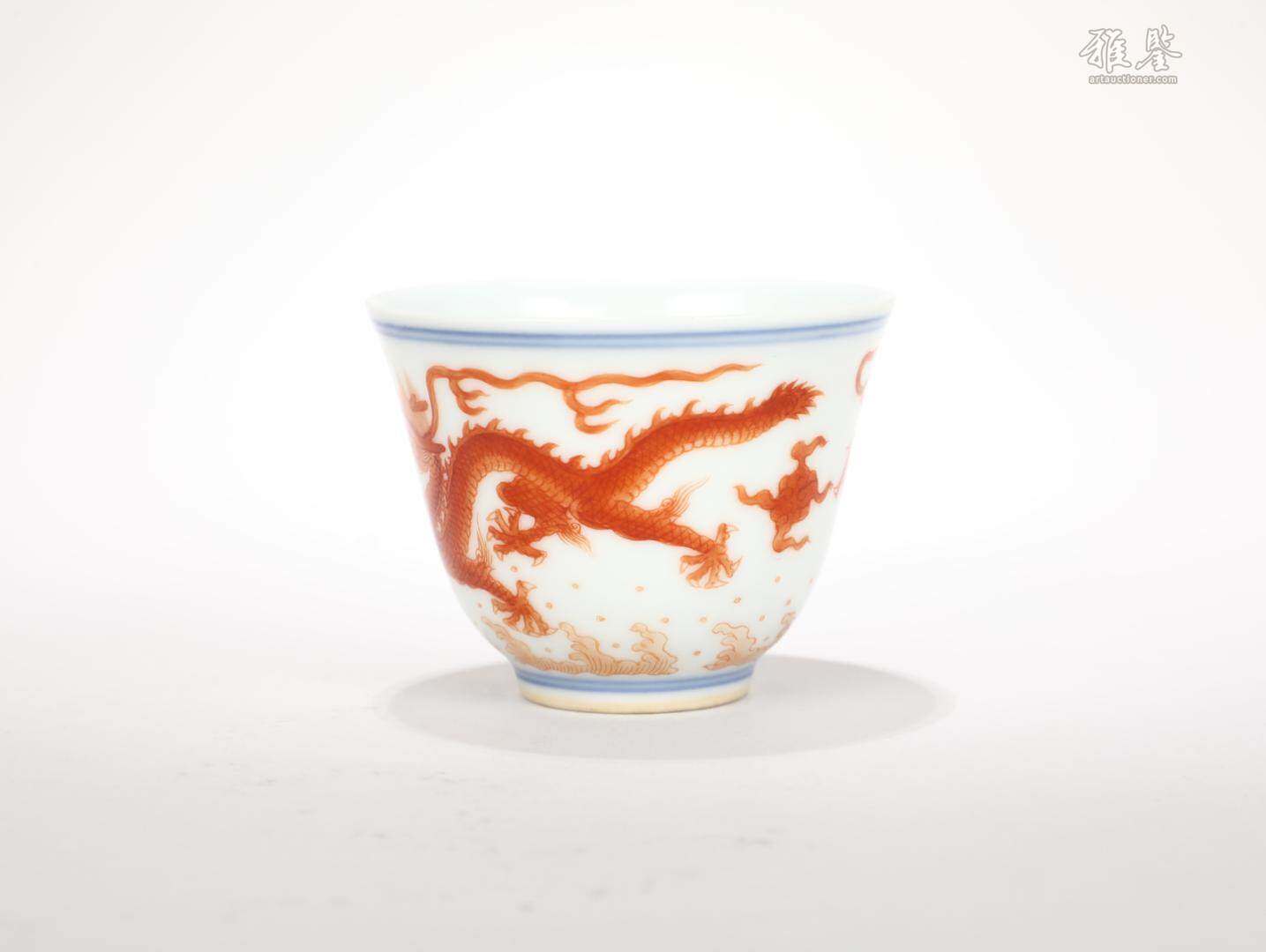 礬紅龍紋杯
